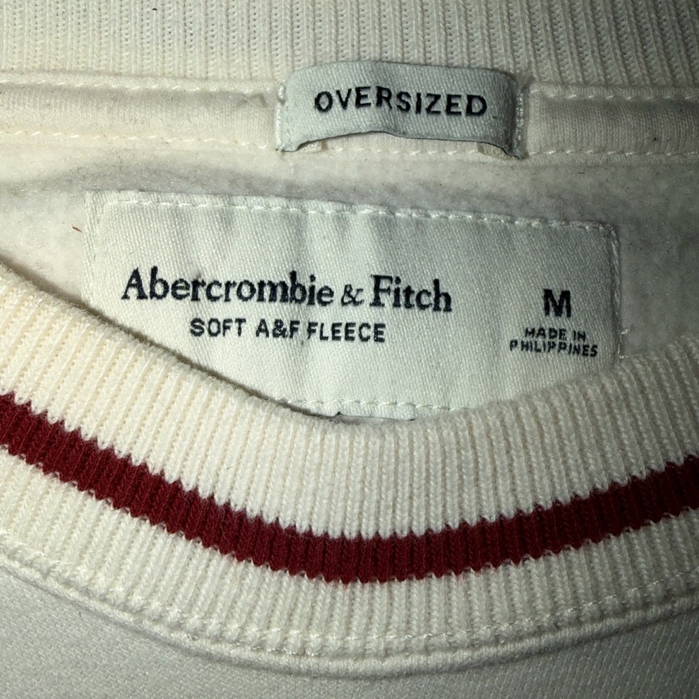 Abercrombie & Fitch Men's Cream and Red Crewneck Sweater